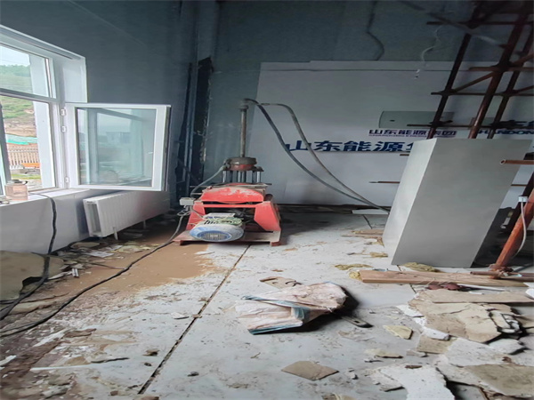 平陆地基基础下沉墙体裂缝加固注浆顶升施工